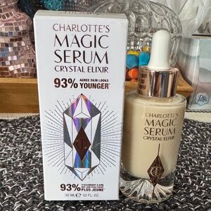 Charlotte's Magic Serum Crystal Elixir - Light Beige